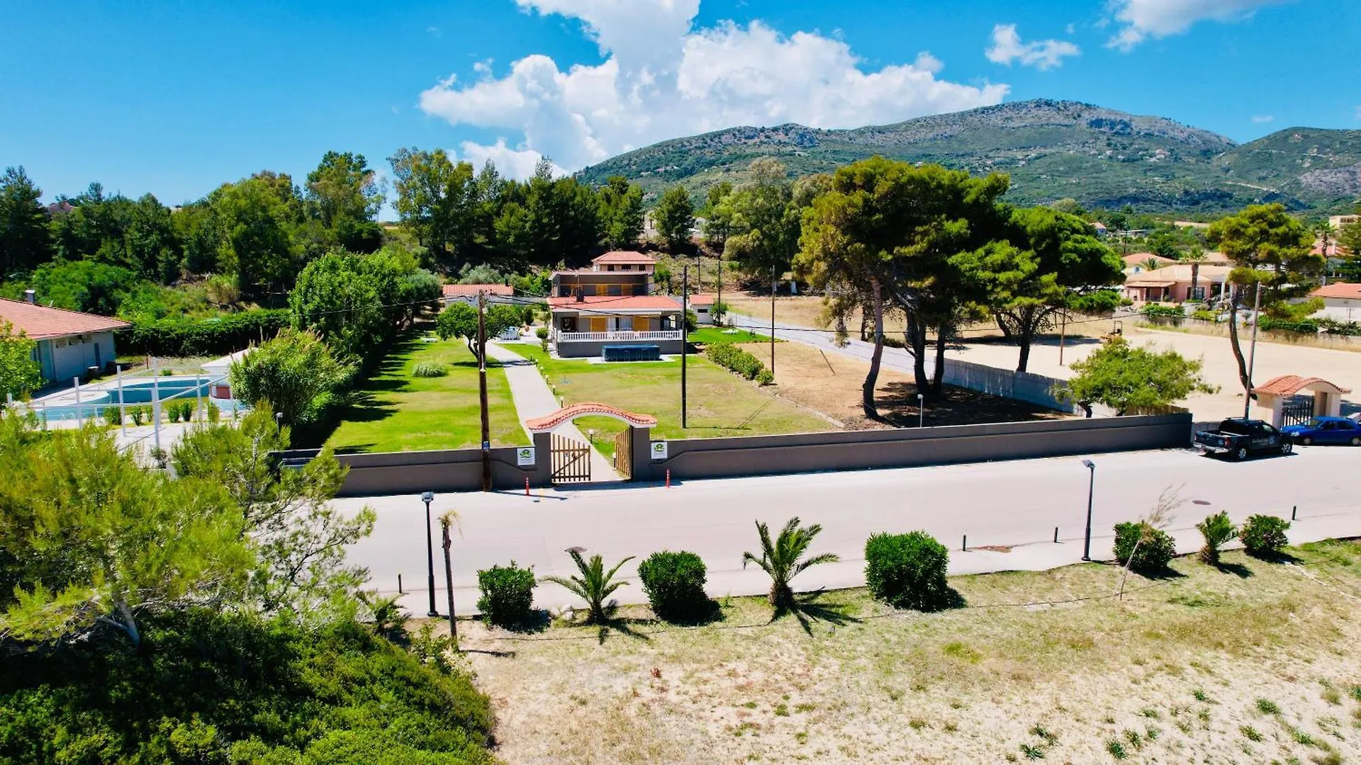 Gazonia Family Estate Hotel Skala  Guest house Skala (Kefalonia)