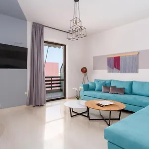 Nima1 4 Bedroom Centraly Located In Apartment Rethymno (Crete)